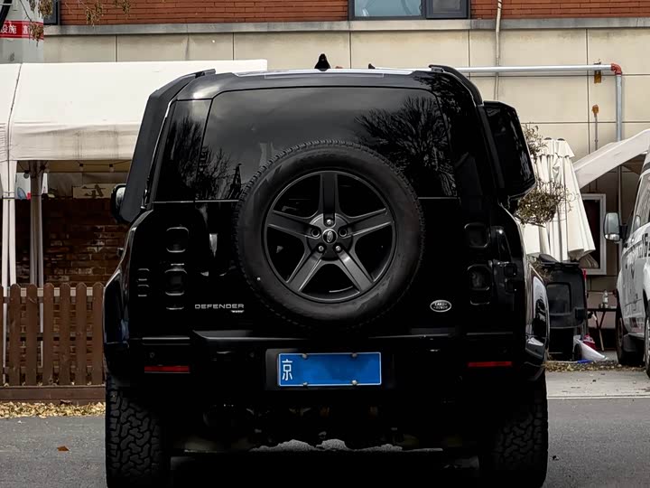 Фото 8 - Land Rover Defender