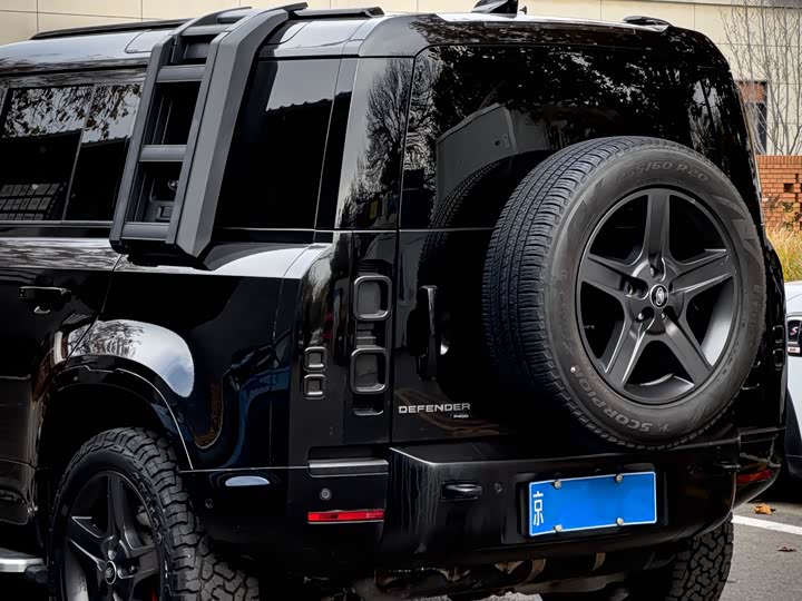 Фото 9 - Land Rover Defender