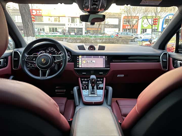 Фото 15 - Porsche Cayenne