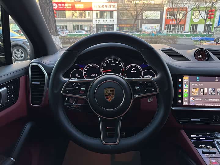 Фото 18 - Porsche Cayenne