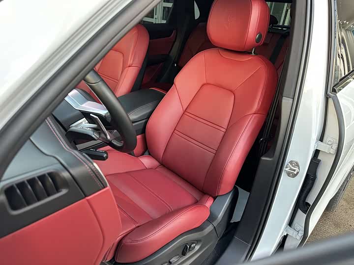 Фото 26 - Porsche Cayenne