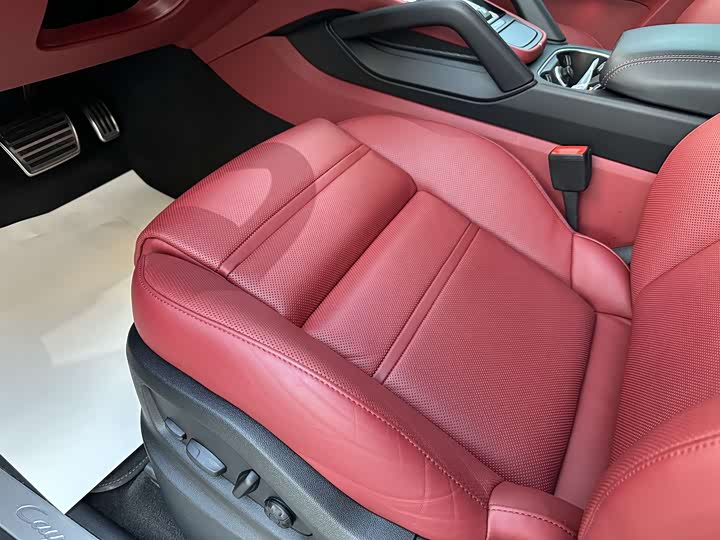 Фото 27 - Porsche Cayenne