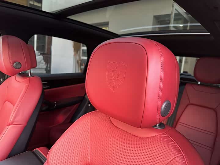 Фото 28 - Porsche Cayenne