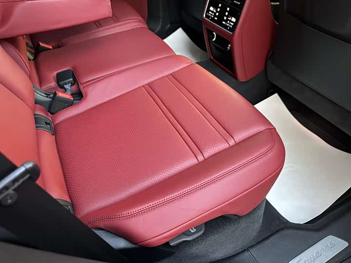 Фото 39 - Porsche Cayenne