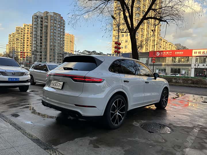 Фото 4 - Porsche Cayenne