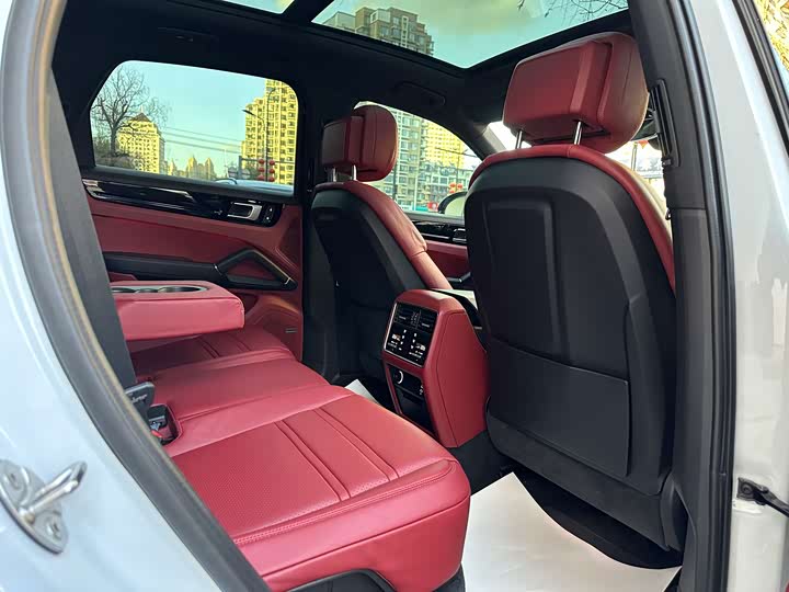 Фото 41 - Porsche Cayenne