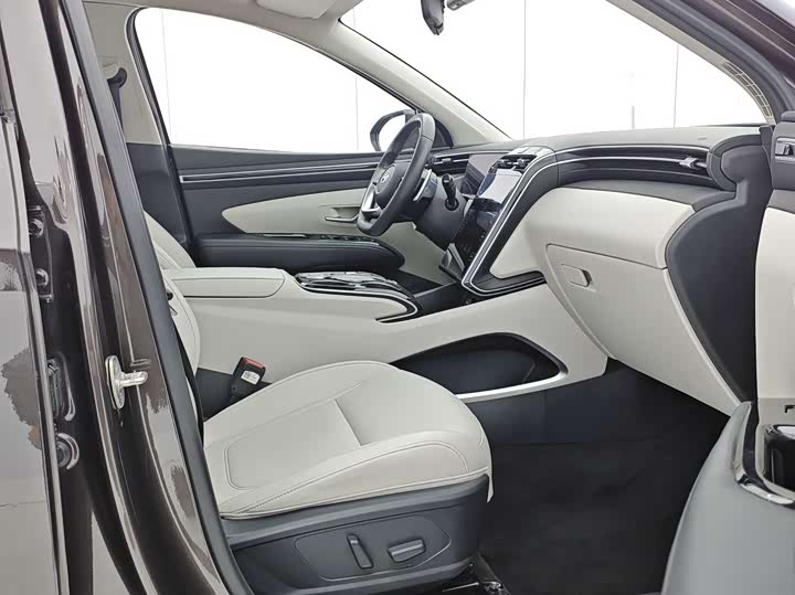 Фото 15 - Hyundai Tucson L