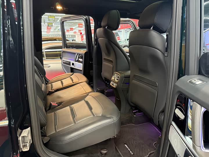 Фото 16 - Mercedes-Benz G-Class AMG