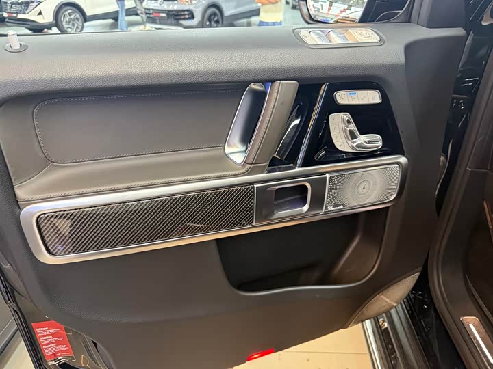 Фото 8 - Mercedes-Benz G-Class AMG