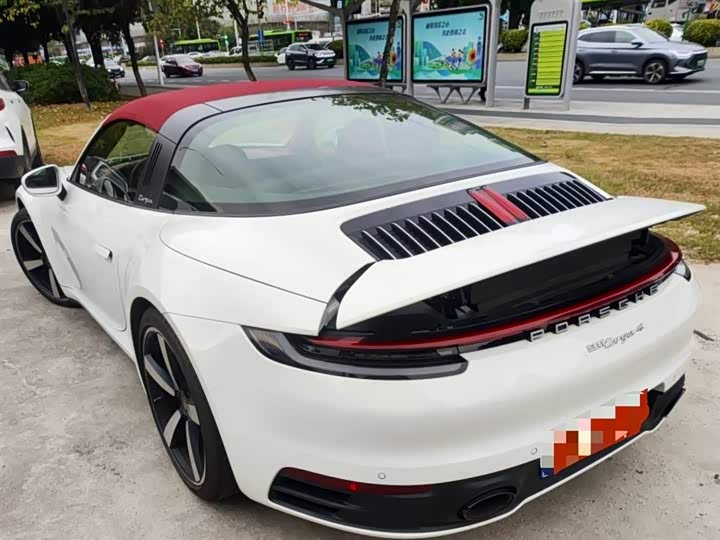 Фото 2 - Porsche 911