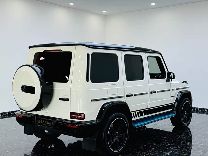 Фото 16 - Mercedes-Benz G-Class