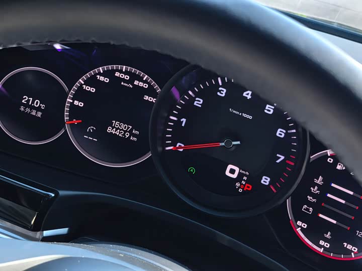 Фото 16 - Porsche Panamera