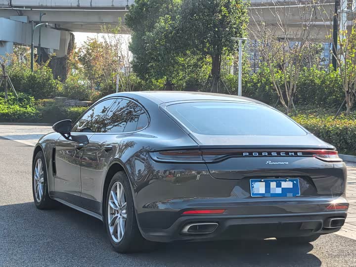 Фото 4 - Porsche Panamera