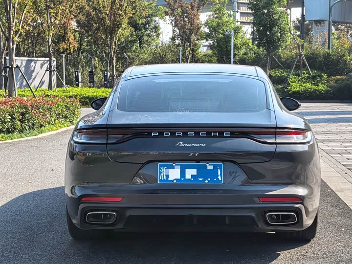Фото 5 - Porsche Panamera