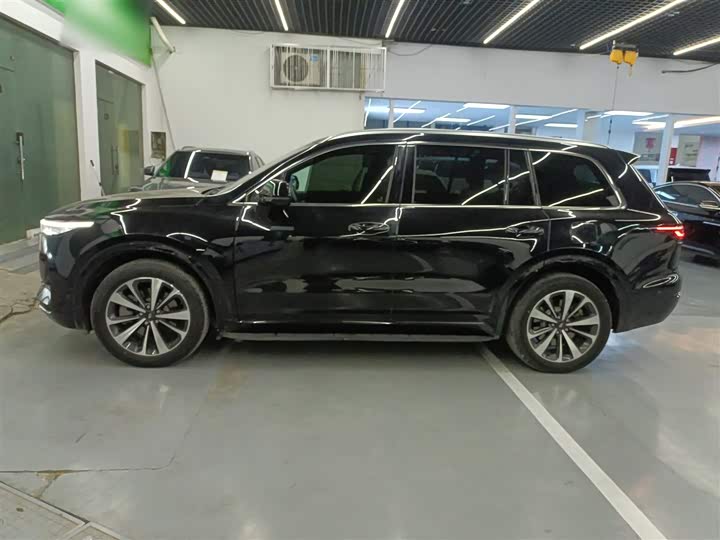 Фото 5 - LiXiang One