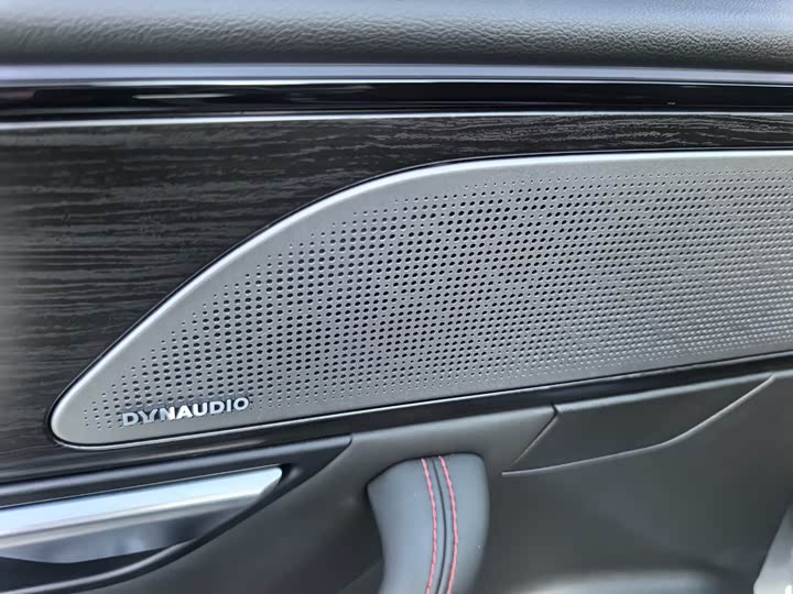 Фото 5 - XPeng P7