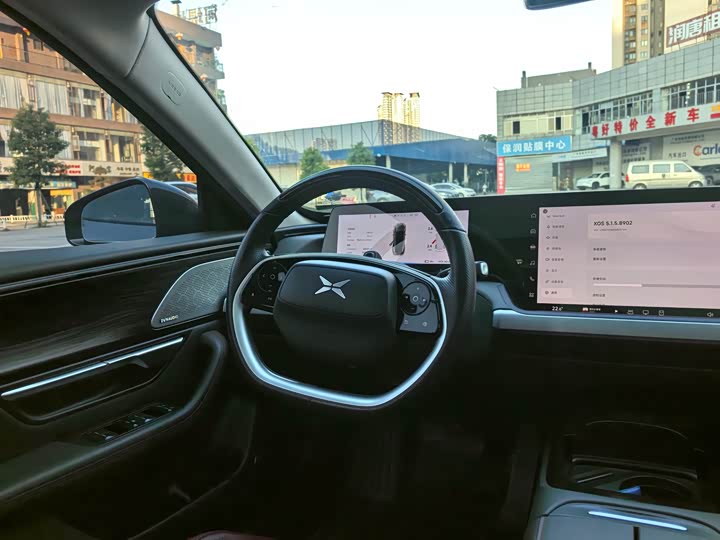 Фото 8 - XPeng P7