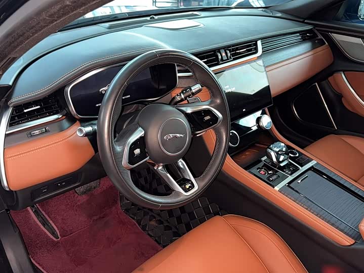 Фото 4 - Jaguar XF L