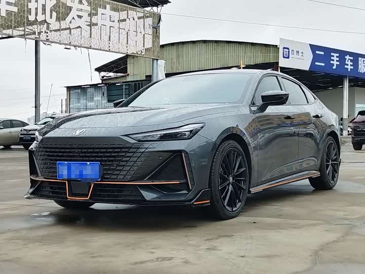 Фото 1 - Changan UNI-V