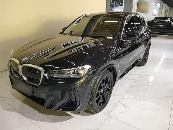 Фото 2 - BMW iX3