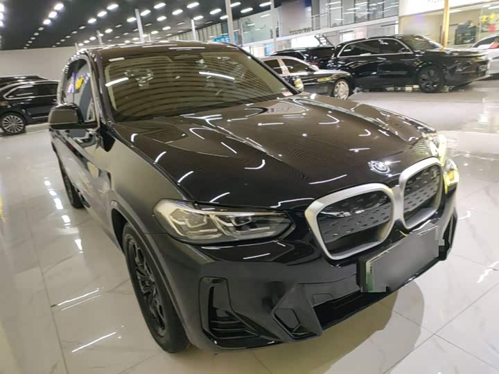 Фото 4 - BMW iX3