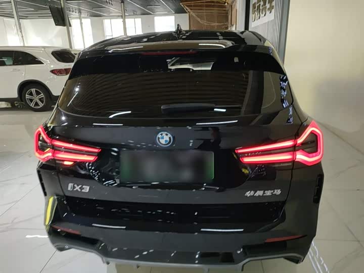 Фото 6 - BMW iX3