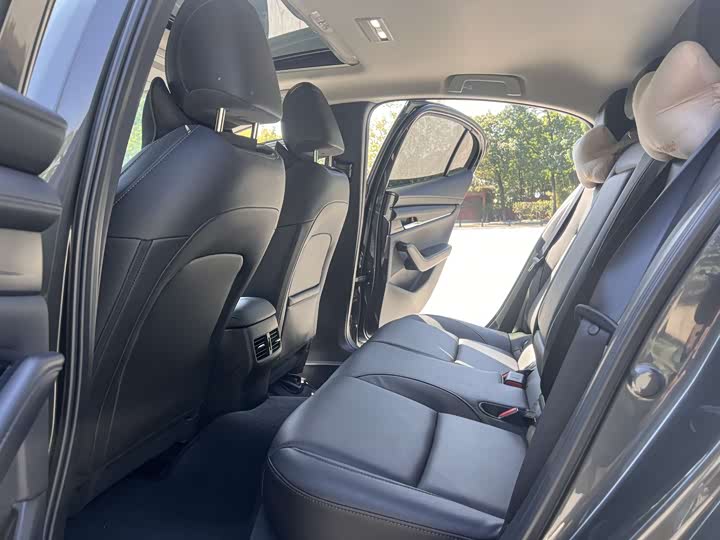 Фото 6 - Mazda 3 (Axela)