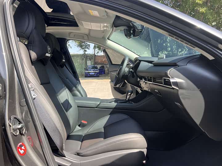 Фото 7 - Mazda 3 (Axela)