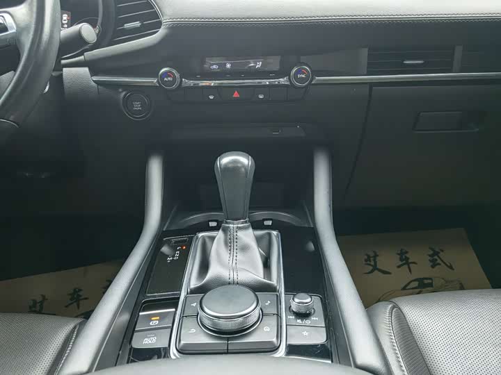 Фото 11 - Mazda 3 (Axela)