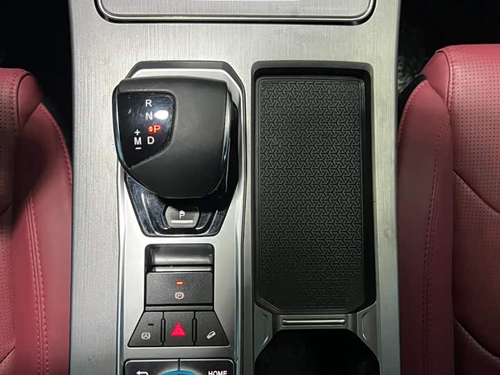 Фото 14 - Jetour X70 Plus