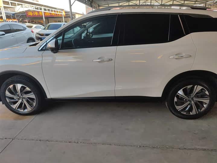 Фото 5 - GAC Trumpchi GS4