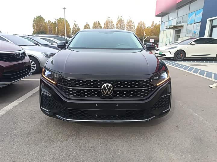 Фото 3 - Volkswagen Passat