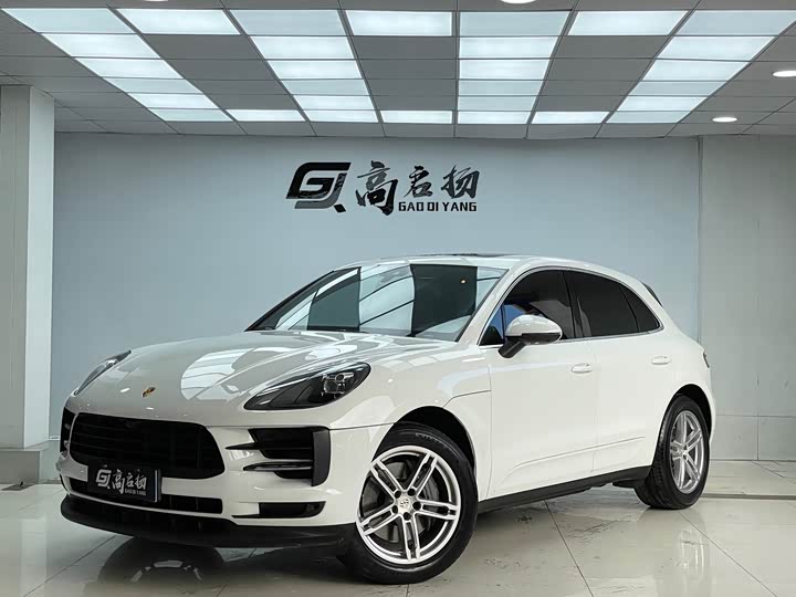 Фото 1 - Porsche Macan