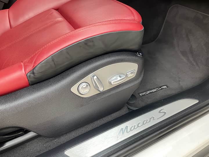 Фото 19 - Porsche Macan