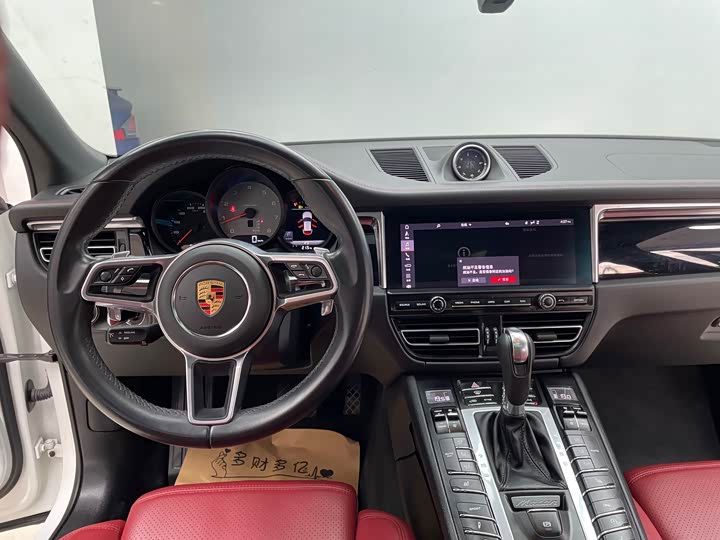 Фото 21 - Porsche Macan