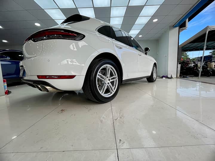 Фото 27 - Porsche Macan