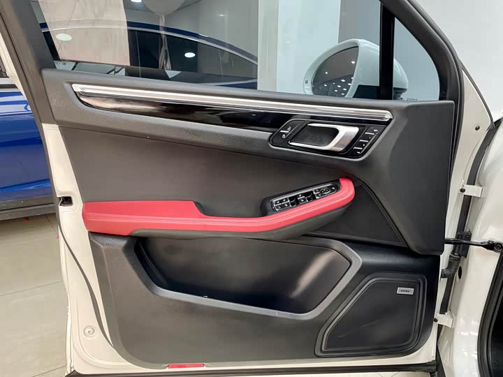 Фото 9 - Porsche Macan