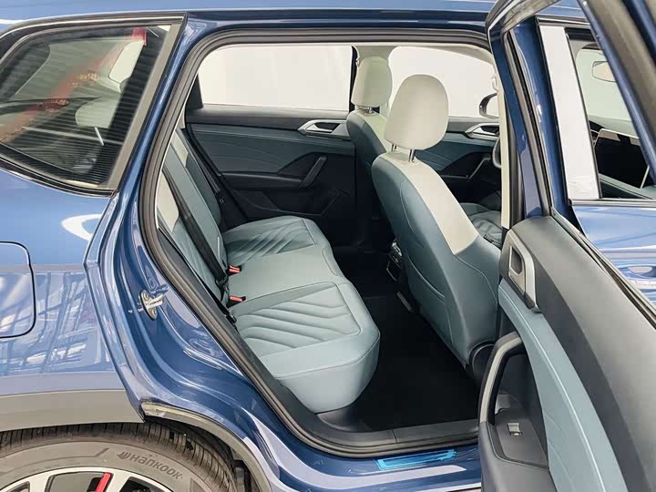 Фото 11 - Volkswagen Tharu