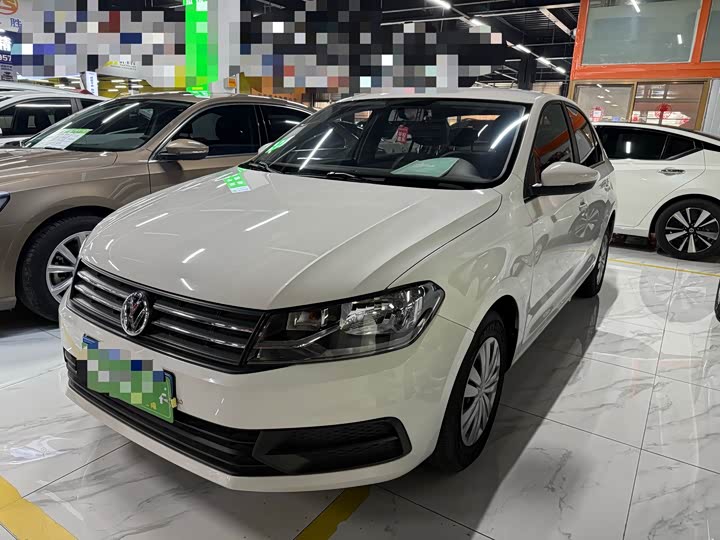 Фото 1 - Volkswagen Santana