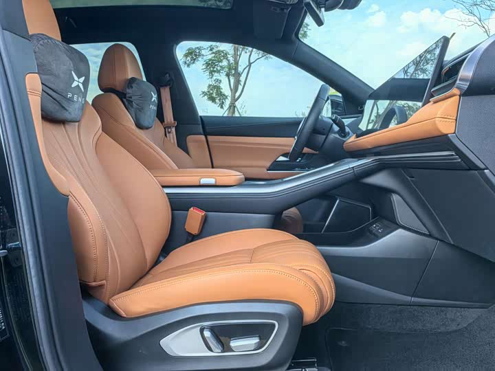 Фото 12 - XPeng G9