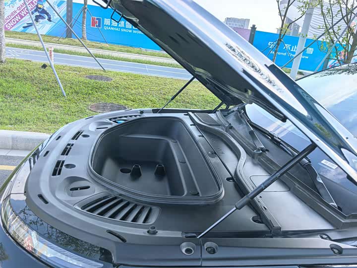 Фото 25 - XPeng G9