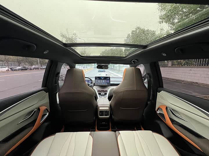 Фото 12 - BYD Song Pro Hybrid