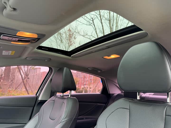 Фото 10 - Hyundai Elantra N line