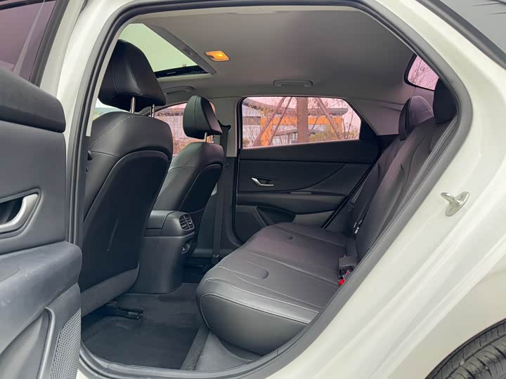 Фото 11 - Hyundai Elantra N line