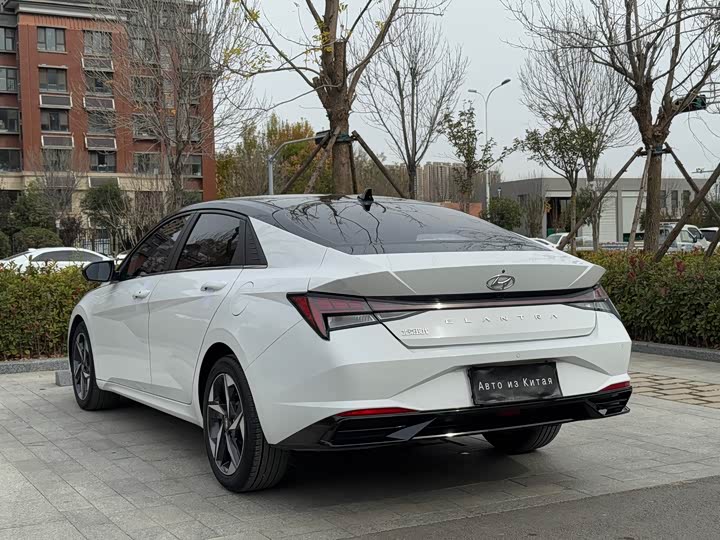 Фото 5 - Hyundai Elantra N line