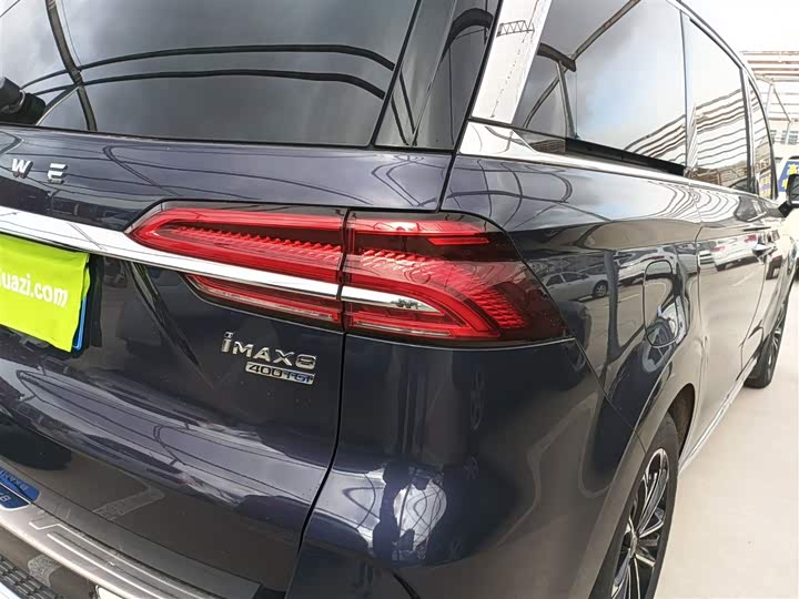 Фото 8 - Roewe iMax 8