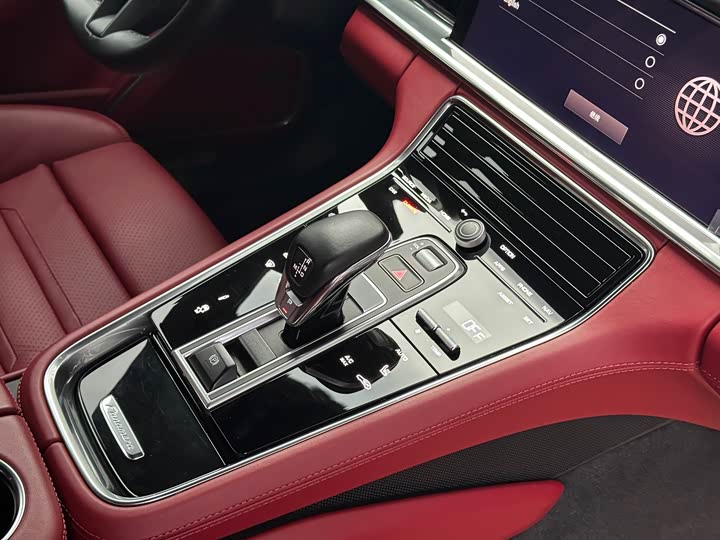 Фото 10 - Porsche Panamera