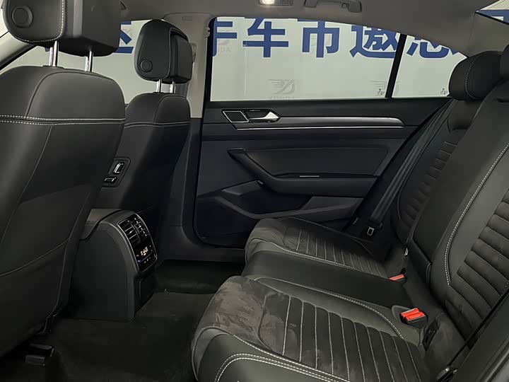 Фото 11 - Volkswagen Magotan