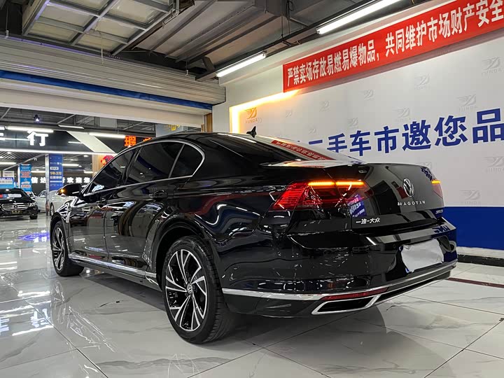 Фото 3 - Volkswagen Magotan