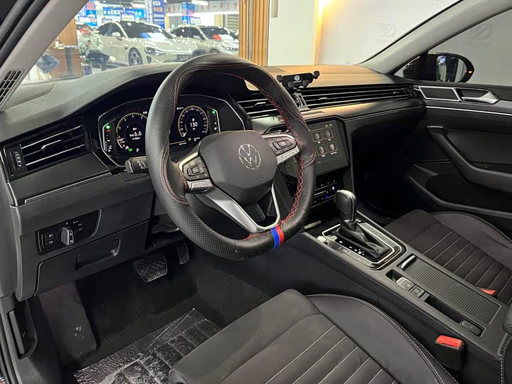 Фото 9 - Volkswagen Magotan